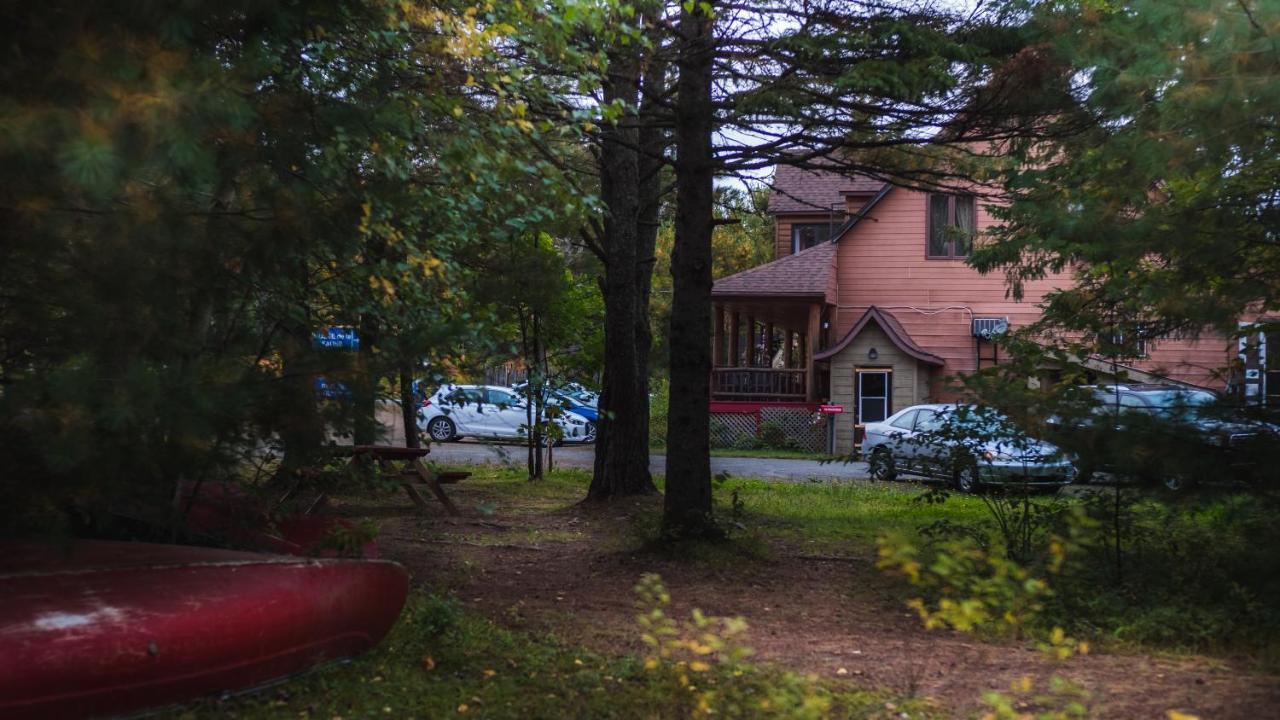 L'Auberge Refuge Du Trappeur سانت ماتيو دو بارك المظهر الخارجي الصورة