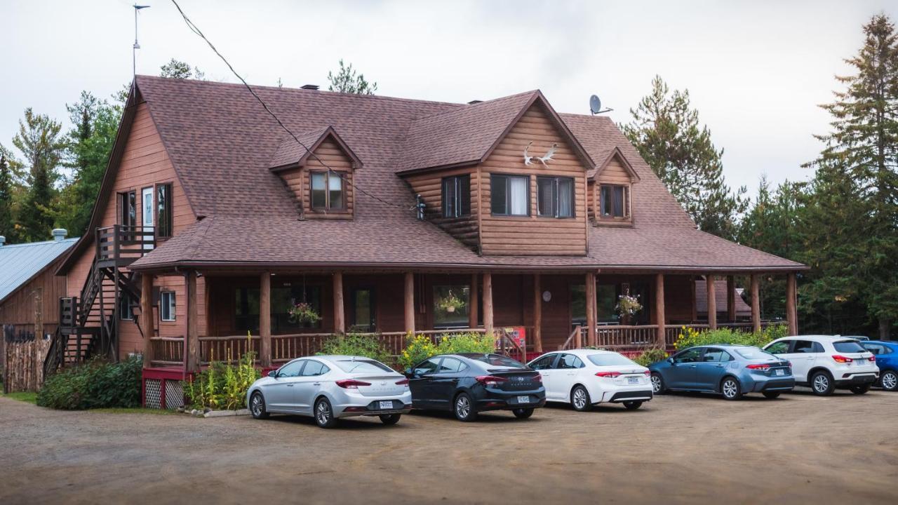 L'Auberge Refuge Du Trappeur سانت ماتيو دو بارك المظهر الخارجي الصورة